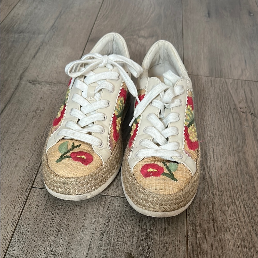 Dolce Vita Floral Embroidered Espadrille Sneakers sz 7.5